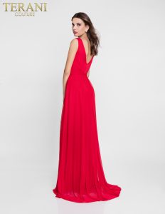 Raudona suknelė su skeltuku 1812B5427