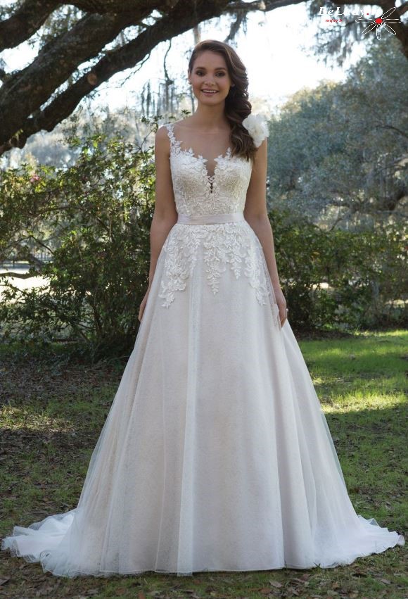 Romantiška vestuvinė suknelė 6166